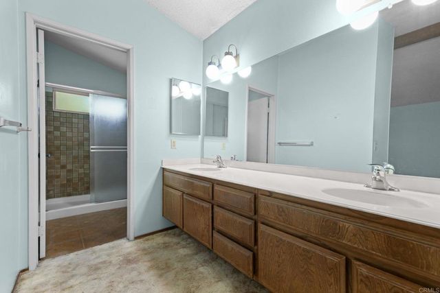 10527 Moorpark Street, Spring Valley, CA 91978