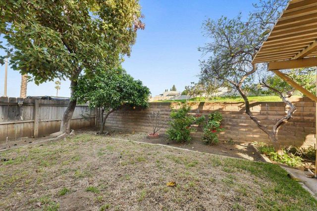 10527 Moorpark Street, Spring Valley, CA 91978