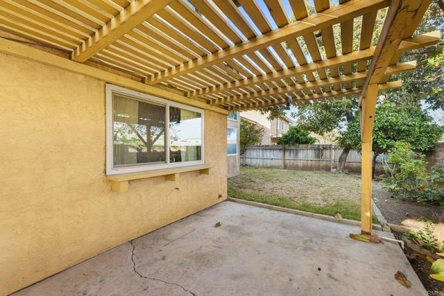 10527 Moorpark Street, Spring Valley, CA 91978