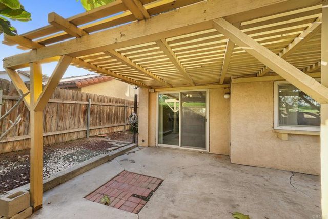 10527 Moorpark Street, Spring Valley, CA 91978