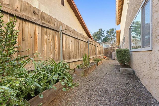 10527 Moorpark Street, Spring Valley, CA 91978