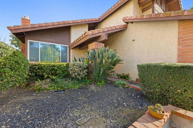 10527 Moorpark Street, Spring Valley, CA 91978