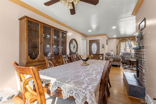 7351 N Gulley Road, Dearborn Heights, MI 48127