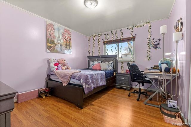 7351 N Gulley Road, Dearborn Heights, MI 48127