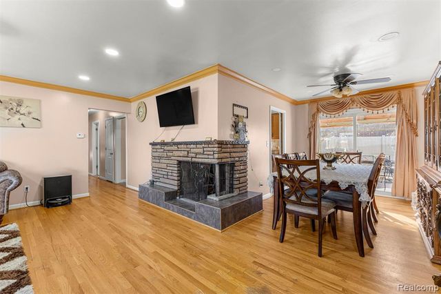 7351 N Gulley Road, Dearborn Heights, MI 48127
