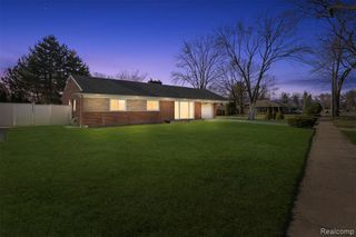 7351 N Gulley Road, Dearborn Heights, MI 48127