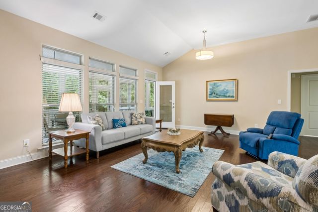 557 Butterfly Lane, Braselton, GA 30517