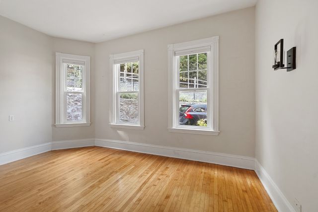 21-23 Summer Street 1, Melrose, MA 02176