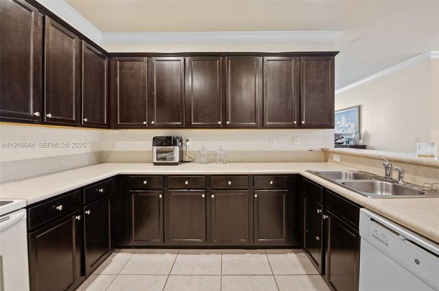 22780 SW 92nd Ct, Cutler Bay, FL 33190