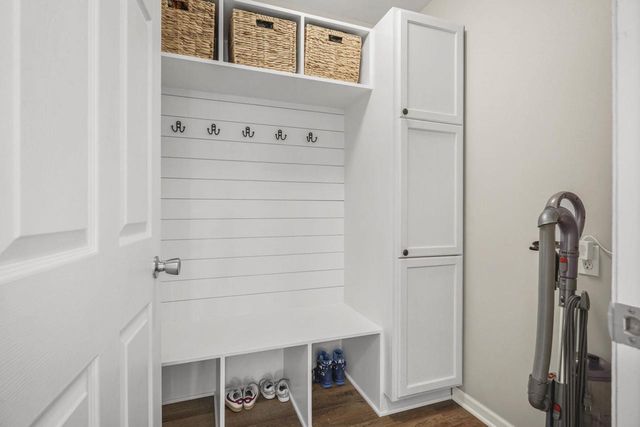 513 Bridlewood Lane, Watertown, WI 53094