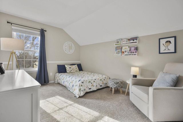 513 Bridlewood Lane, Watertown, WI 53094