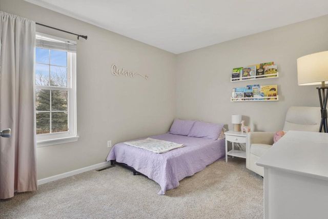 513 Bridlewood Lane, Watertown, WI 53094