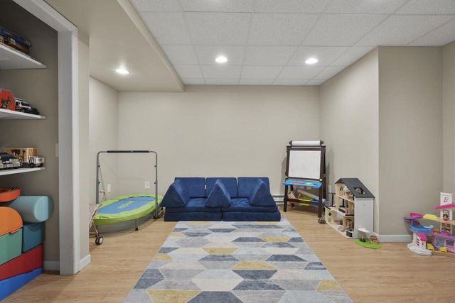 513 Bridlewood Lane, Watertown, WI 53094