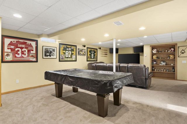 513 Bridlewood Lane, Watertown, WI 53094