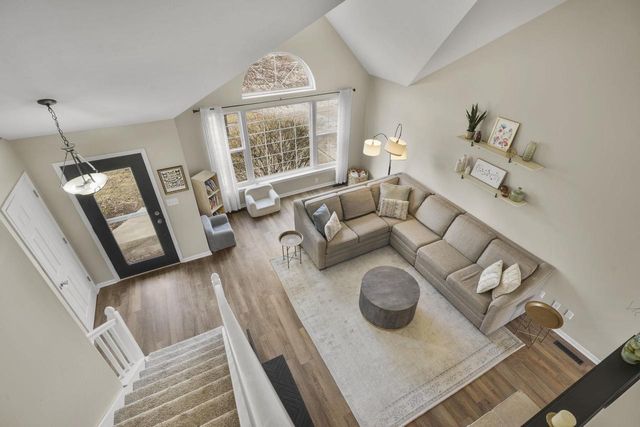 513 Bridlewood Lane, Watertown, WI 53094