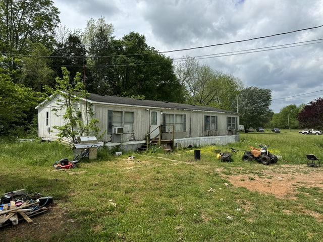 1404 Dean Rd, Chapel Hill, TN 37034