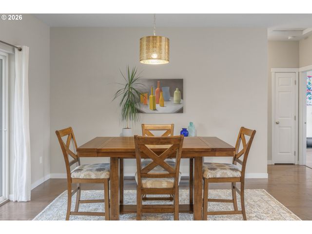 349 IRVING Rd, Eugene, OR 97404