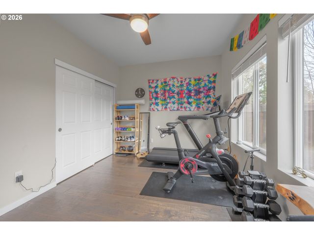 349 IRVING Rd, Eugene, OR 97404