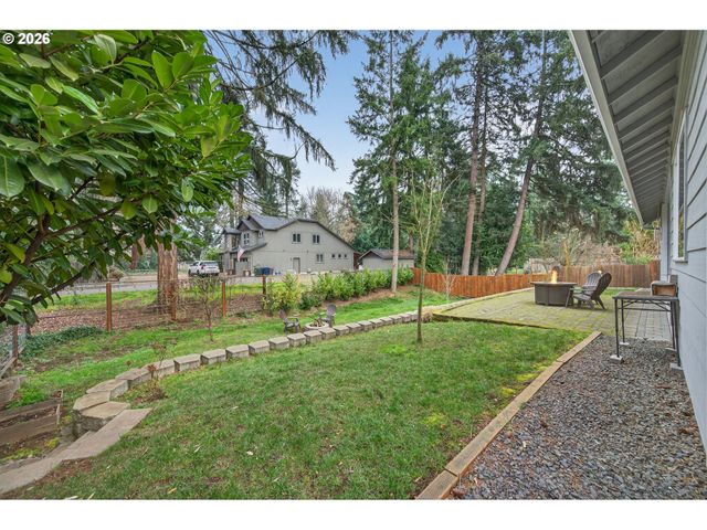 349 IRVING Rd, Eugene, OR 97404