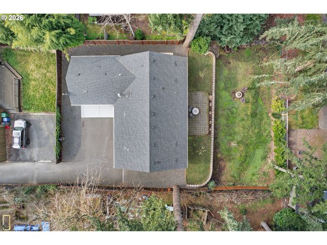 349 IRVING Rd, Eugene, OR 97404