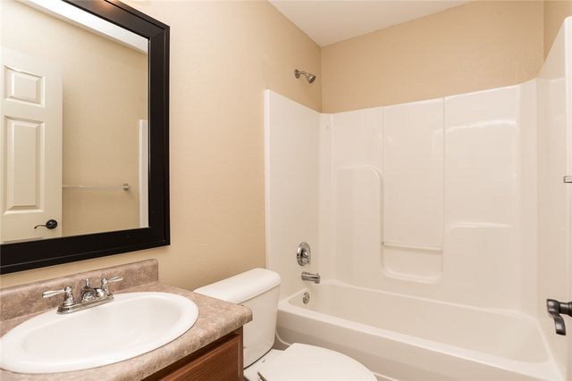 4077 Glenstone Terrace A, Springdale, AR 72762