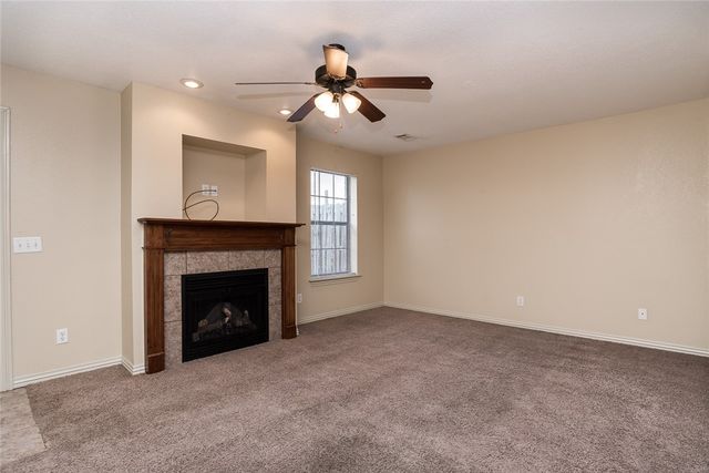 4077 Glenstone Terrace A, Springdale, AR 72762