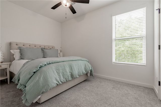 1005 S Hollywood Avenue, Fayetteville, AR 72701