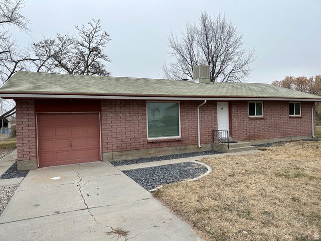 7396 W 5500 S, Hooper, UT 84315