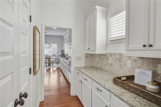 1426 Sutters Pond NW Drive, Kennesaw, GA 30152