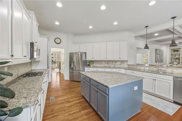 1426 Sutters Pond NW Drive, Kennesaw, GA 30152