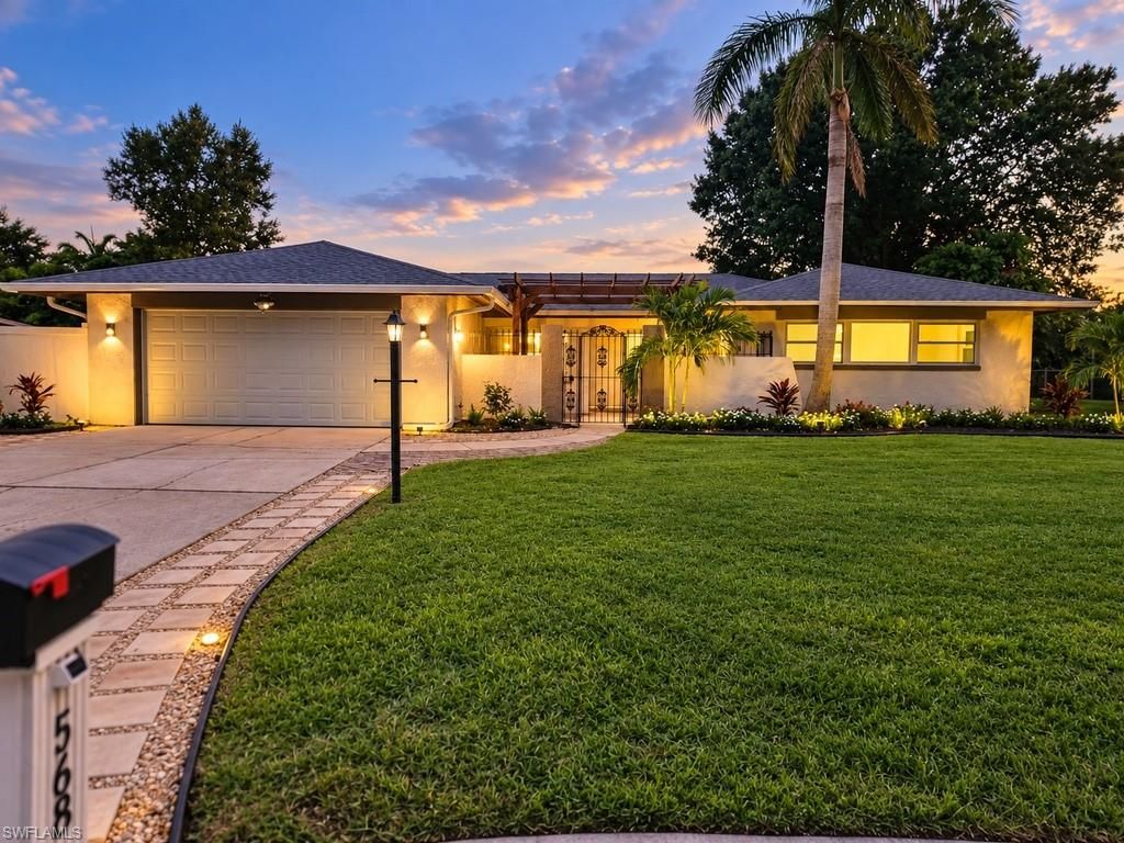 5687 Eichen CIR E, FORT MYERS, FL 33919 — photo 4