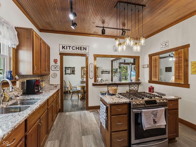 2637 W County Road 650 S, Clayton, IN 46118