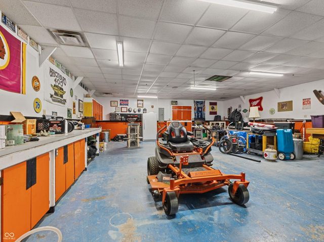 2637 W County Road 650 S, Clayton, IN 46118