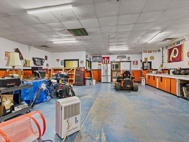 2637 W County Road 650 S, Clayton, IN 46118