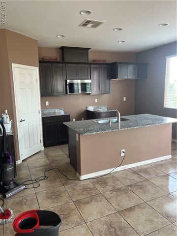 5725 Alitak Bay Street, North Las Vegas, NV 89081