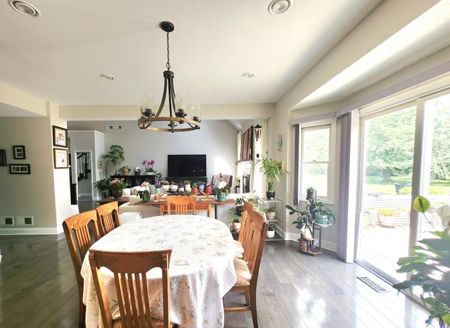 1301 Ballybunion Court, Dyer, IN 46311