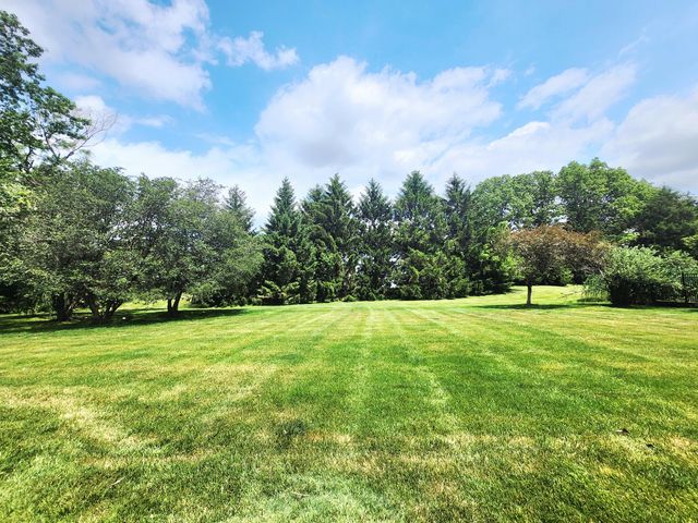 1301 Ballybunion Court, Dyer, IN 46311
