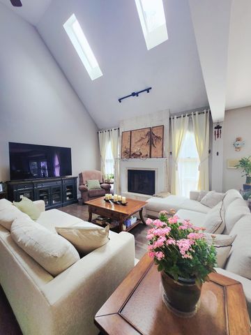 1301 Ballybunion Court, Dyer, IN 46311