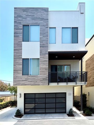 52 Ebb Tide, Newport Beach, CA 92663