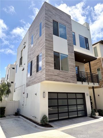 52 Ebb Tide, Newport Beach, CA 92663