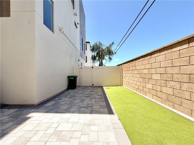 52 Ebb Tide, Newport Beach, CA 92663