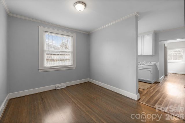 3724 Commonwealth Avenue, Charlotte, NC 28205