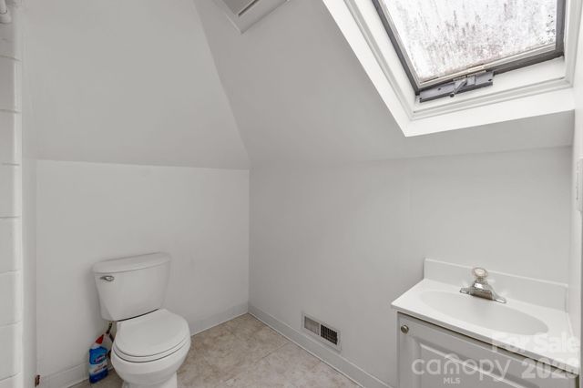 3724 Commonwealth Avenue, Charlotte, NC 28205