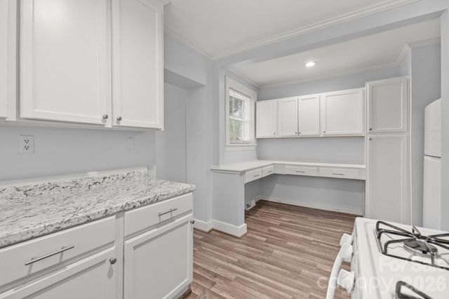 3724 Commonwealth Avenue, Charlotte, NC 28205