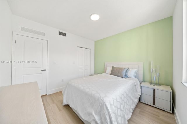 4648 NW 83rd Ave, Doral, FL 33166