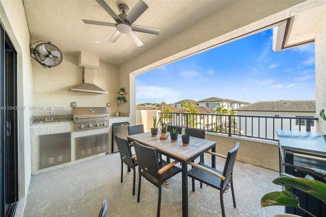 4648 NW 83rd Ave, Doral, FL 33166