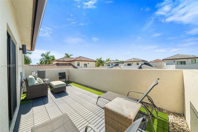 4648 NW 83rd Ave, Doral, FL 33166