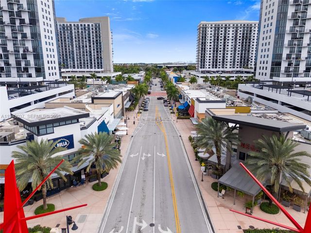 4648 NW 83rd Ave, Doral, FL 33166