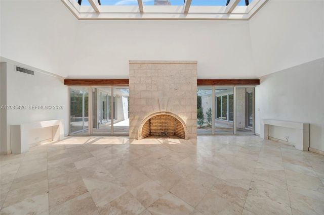 111 S Hibiscus Dr, Miami Beach, FL 33139
