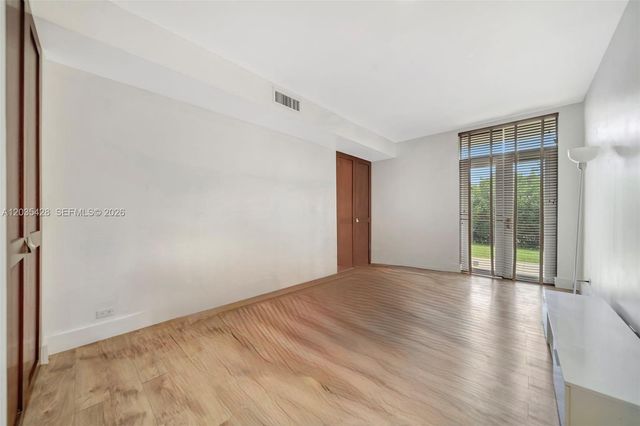 111 S Hibiscus Dr, Miami Beach, FL 33139